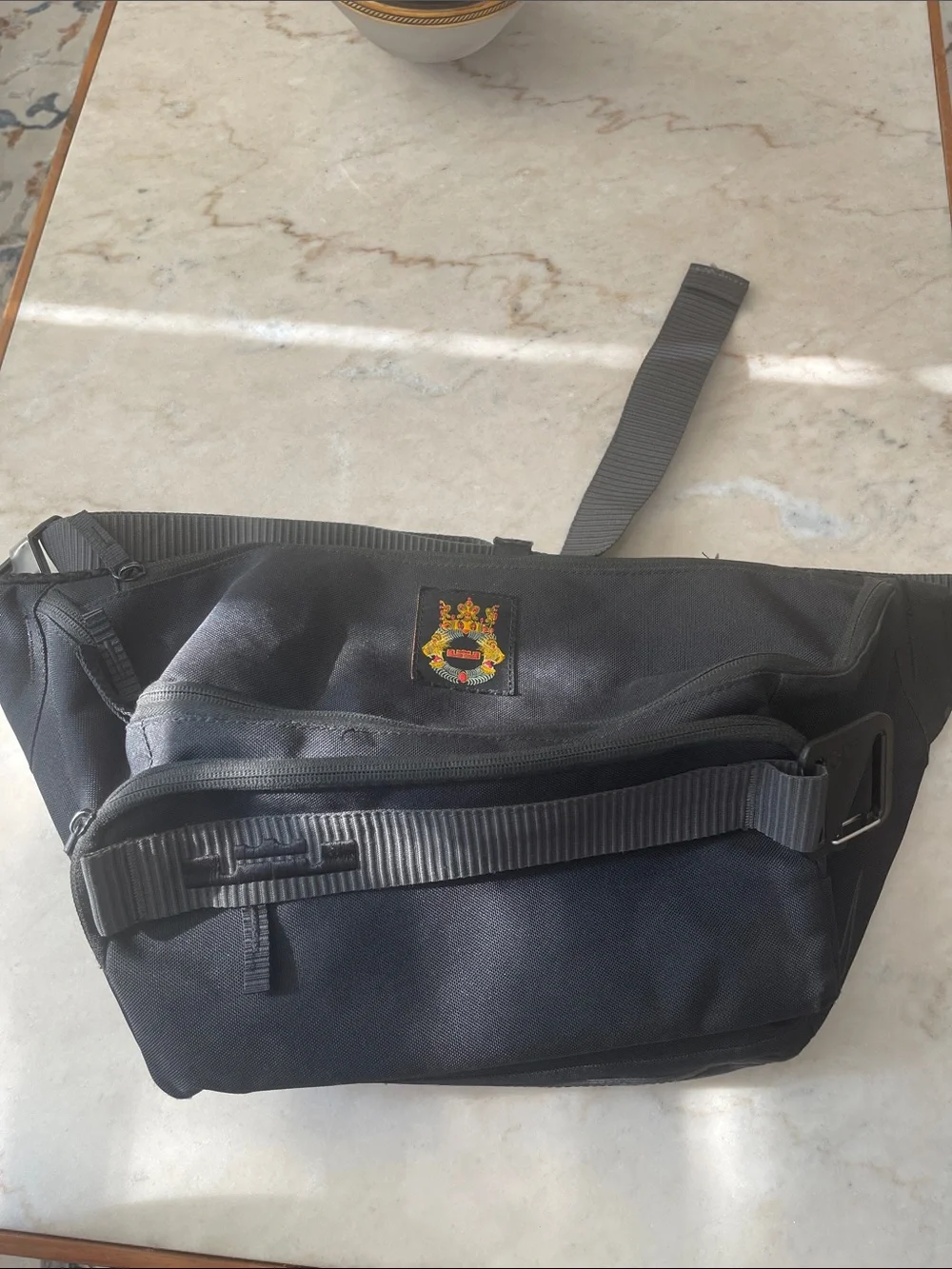 Nike LeBron James Cross-Body Bag 10L Waistpack Men's Travel Organizer Bag